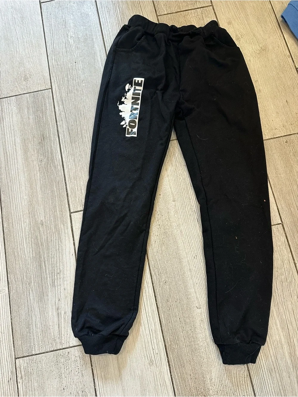 Fortnite Kids Matching Set boys/girl-size small like new